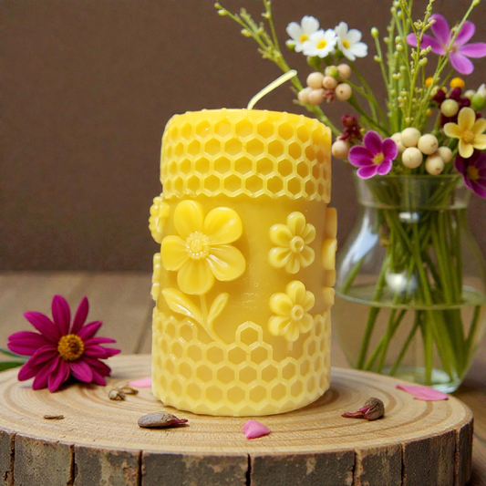 3-inch-Tall Small Bee Large flower Candle