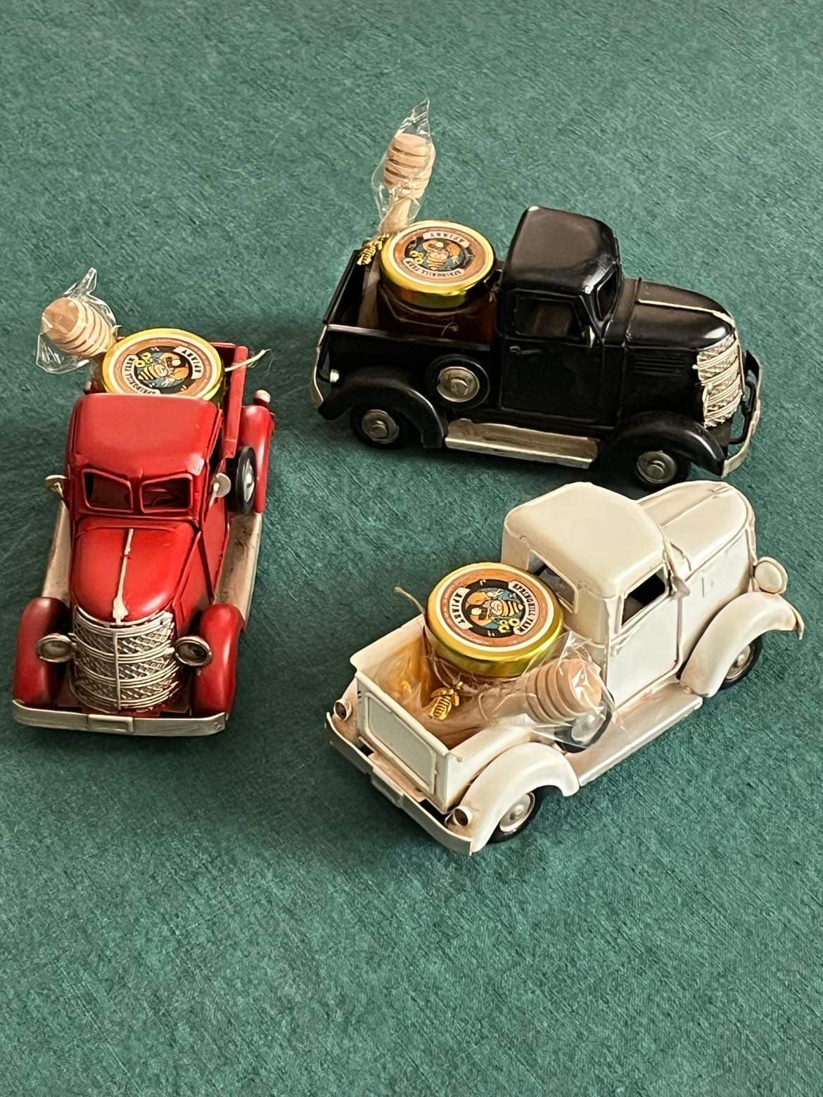 Truck - Antique model White truck with 1.5 oz jar of natural Honey with bee charm and honey wand