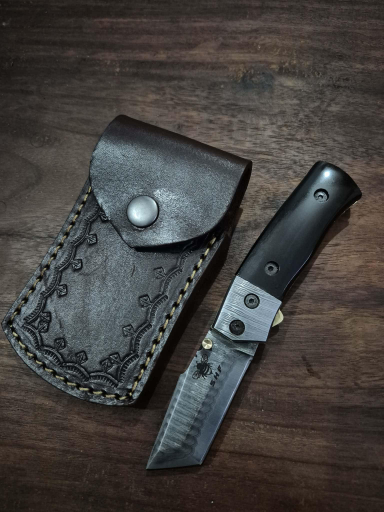 Tanto Blade Pocket Knife Under lock Bison Horn