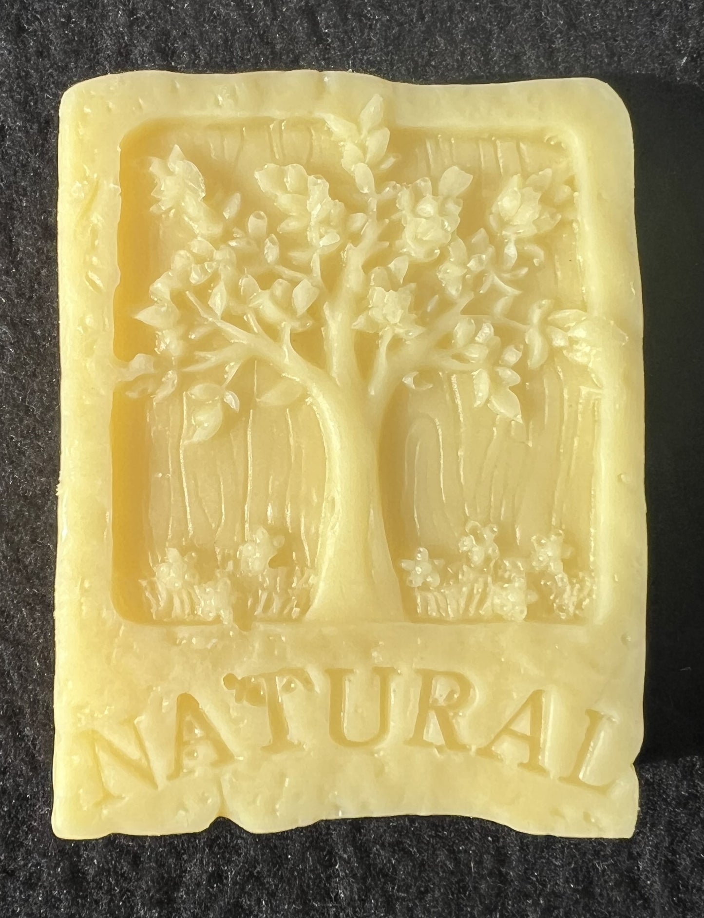 Skin Care - 2 oz Flower with honeybees and Natural Tree Lavender lemon Body Butter Bars