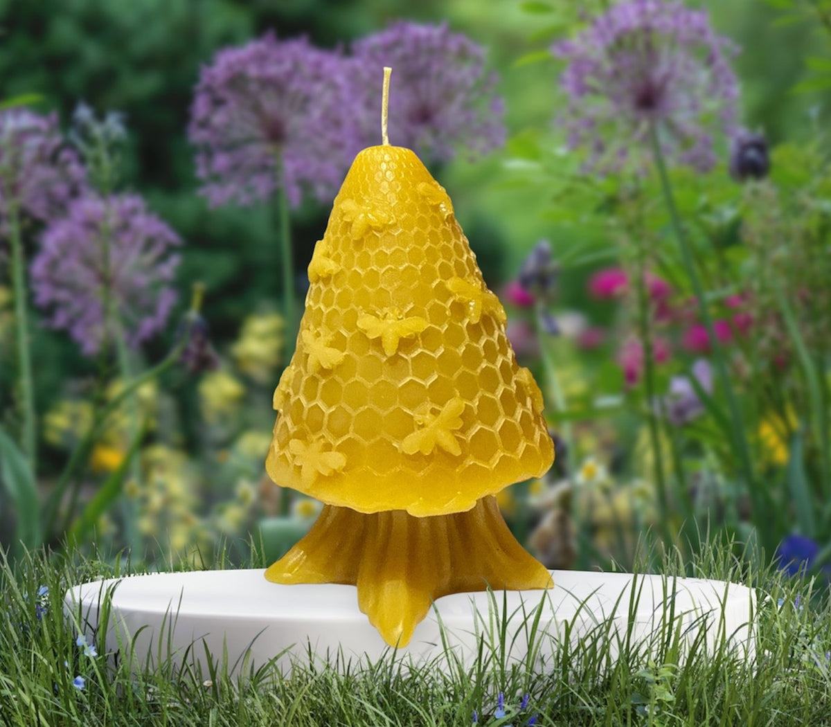 3.5" Mushroom Tree with Bees Candle