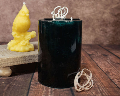 Cardinal Mold