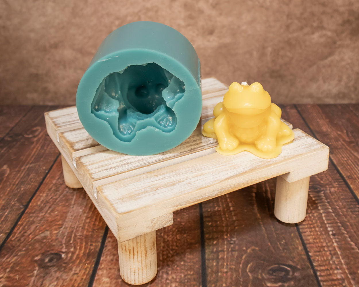Frog Mold