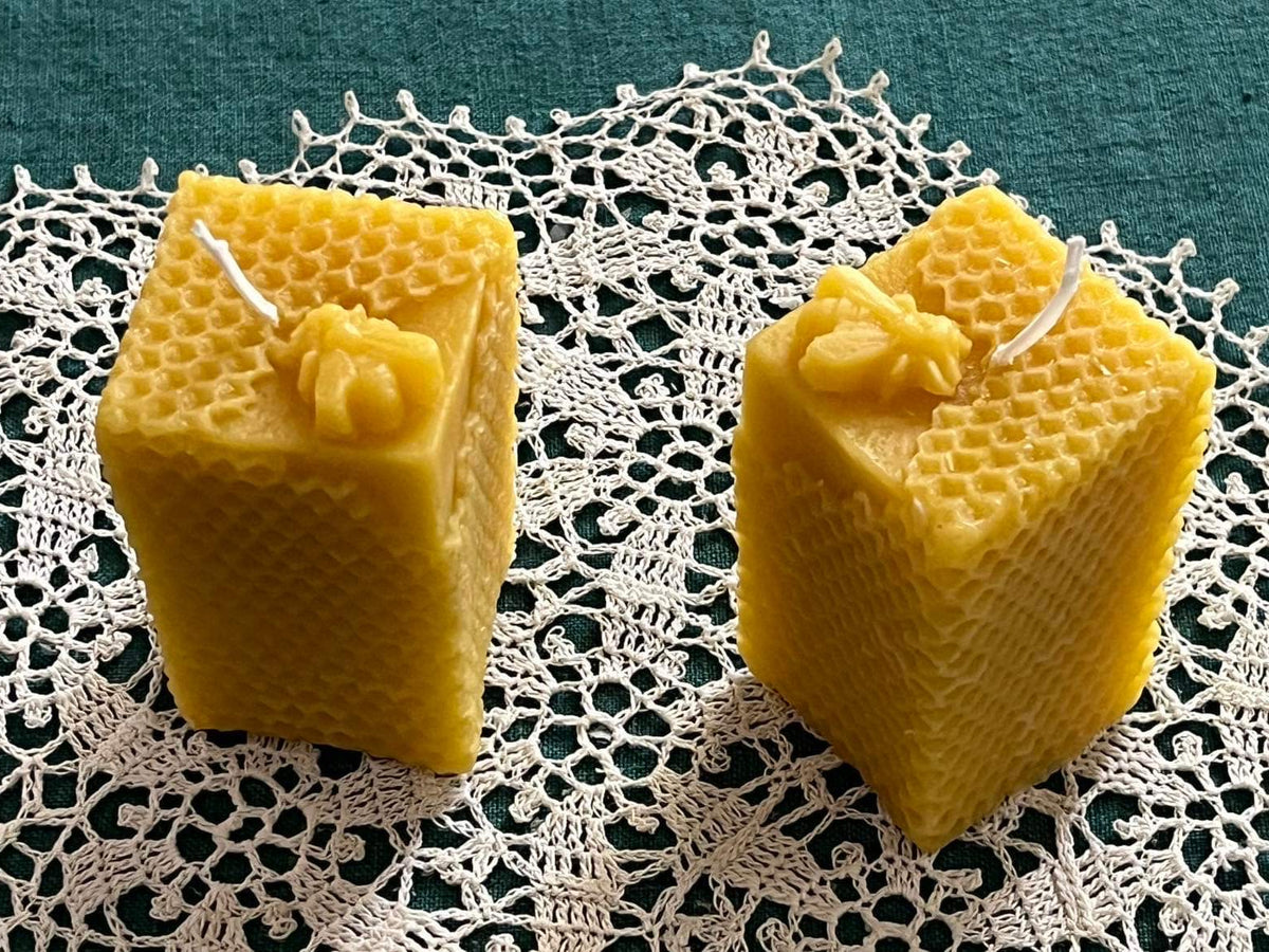 Candles - Beeswax Honeycomb Bee Pillar Candle