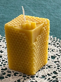Candles - Beeswax Honeycomb Bee Pillar Candle