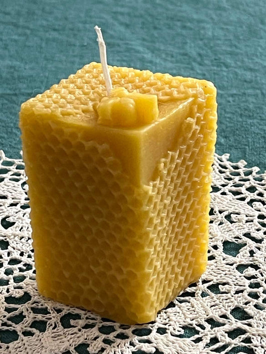 Honeycomb Square Bee Pillar