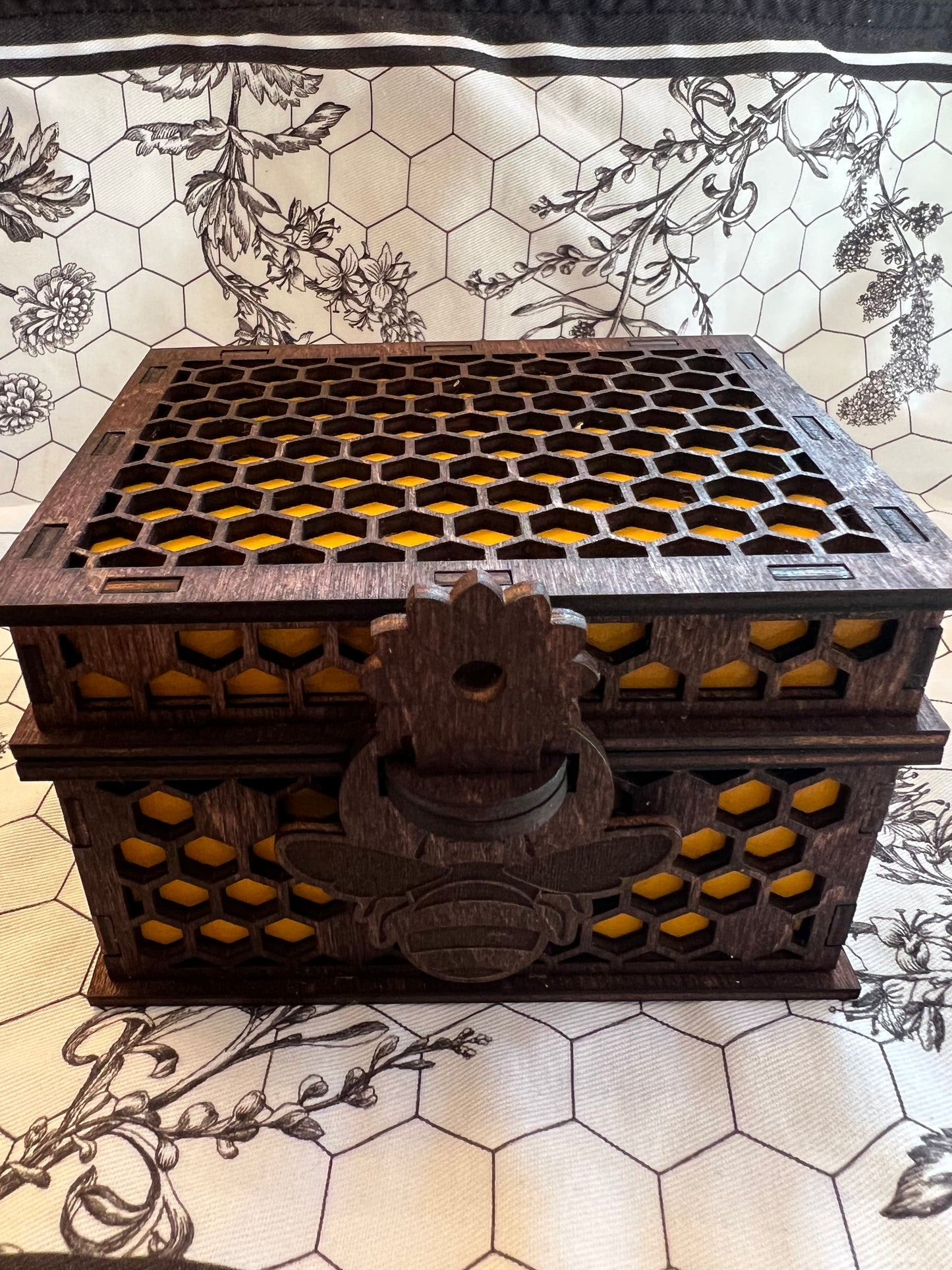 CDA Innovations - Wooden Honeycomb Treasure Box