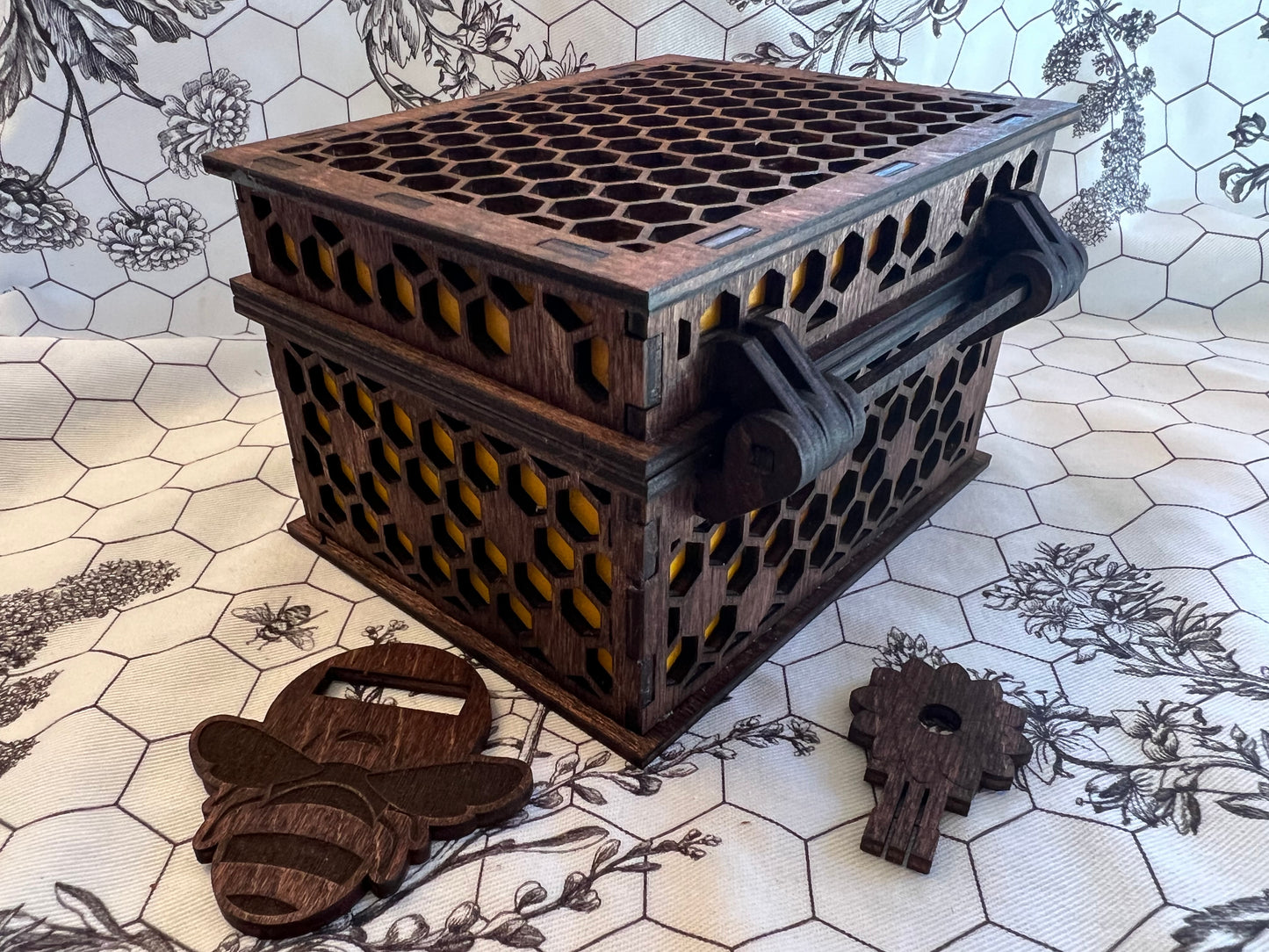 CDA Innovations - Wooden Honeycomb Treasure Box